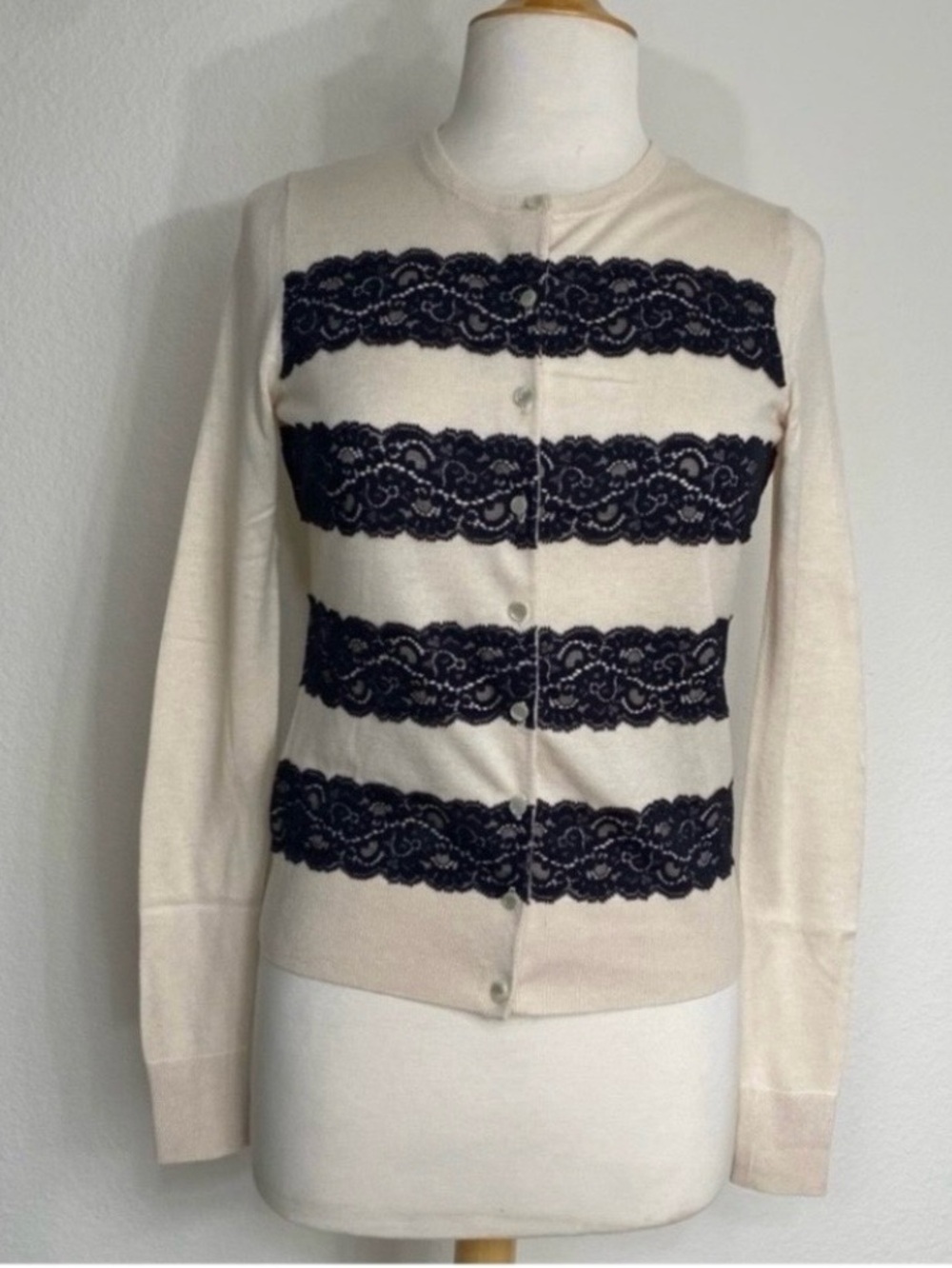 Ann Taylor Womens Tan Black Lace Trim Soft Wool Mix Button Cardigan Size S